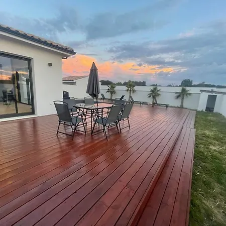 Superbe Avec Piscine 10 Minutes Rocade *